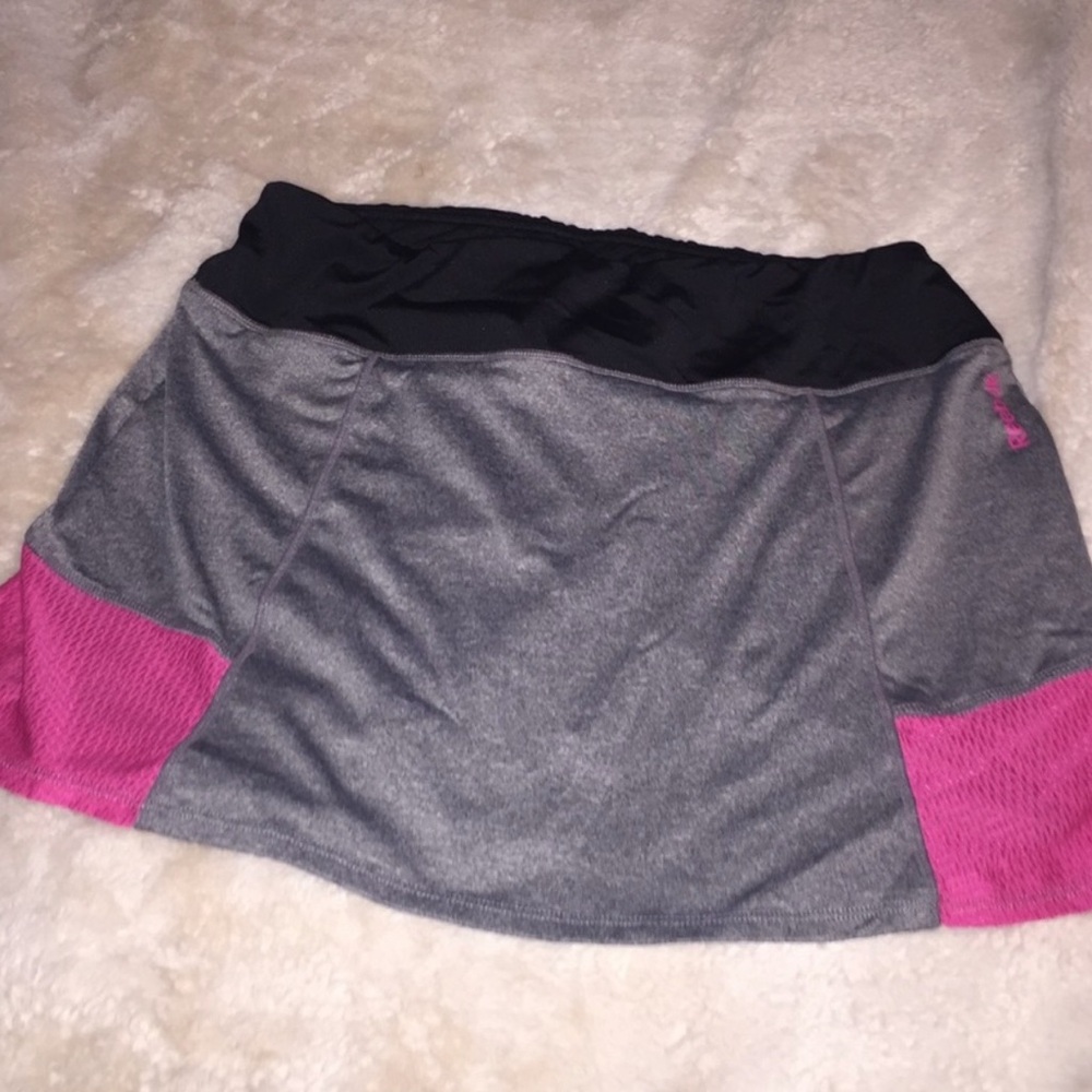 Reebok skort